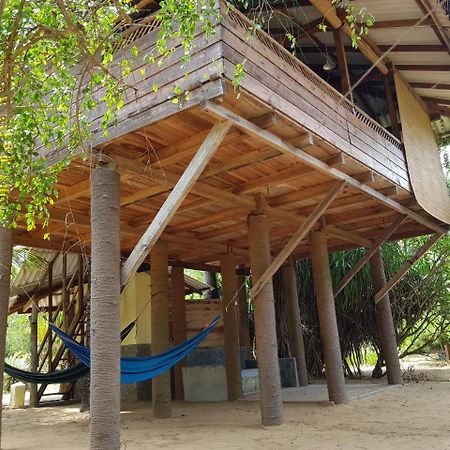 Albero Cabanas Baie d'Arugam Extérieur photo