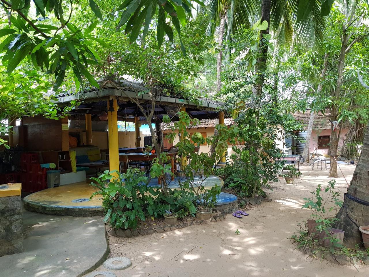 Albero Cabanas Baie d'Arugam Extérieur photo