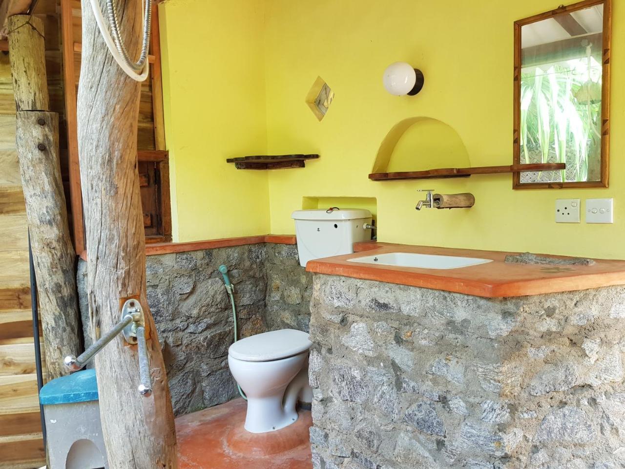 Albero Cabanas Baie d'Arugam Extérieur photo